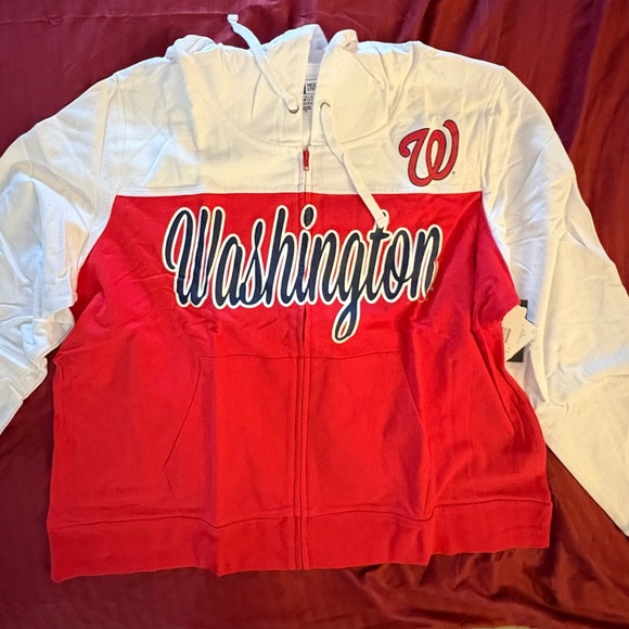 Washington major league baseball 
 2X long sleeve Jacket 
Hooded , full zipper - Picture 8 of 10